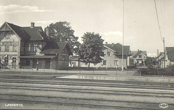 last30600.jpg (47658 bytes)